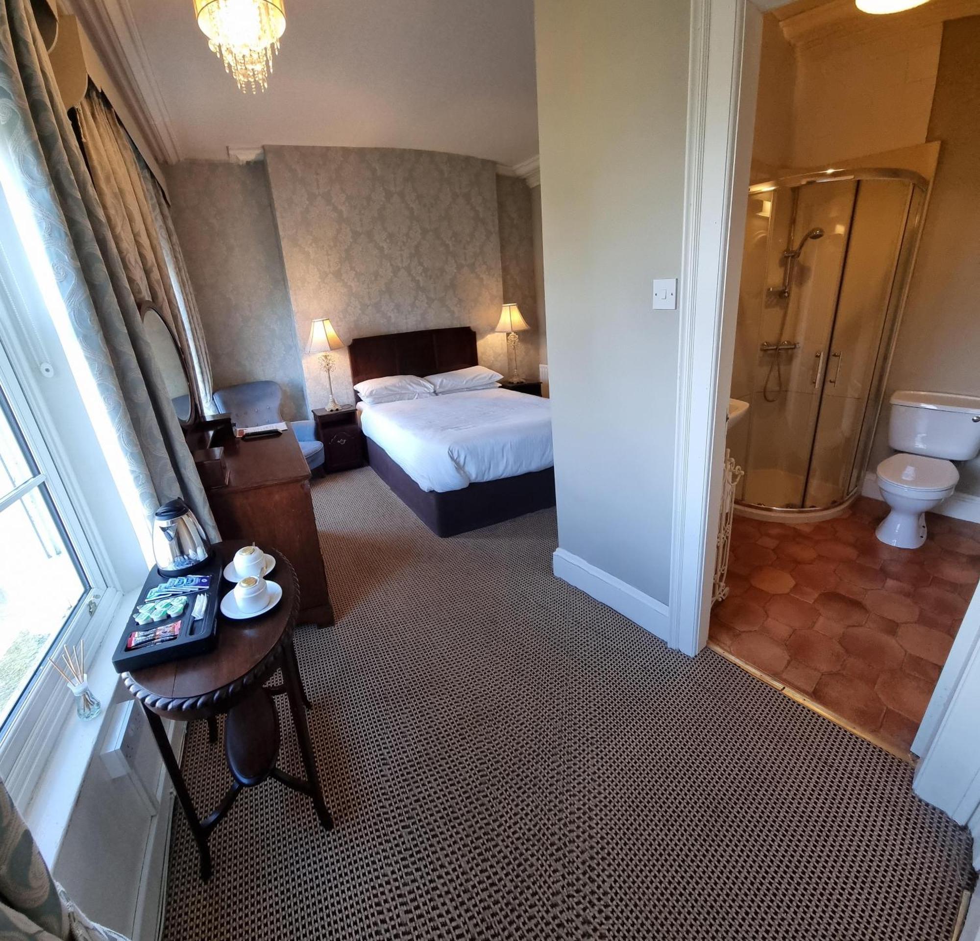Bed and Breakfast Charlemont House Moy Exteriér fotografie