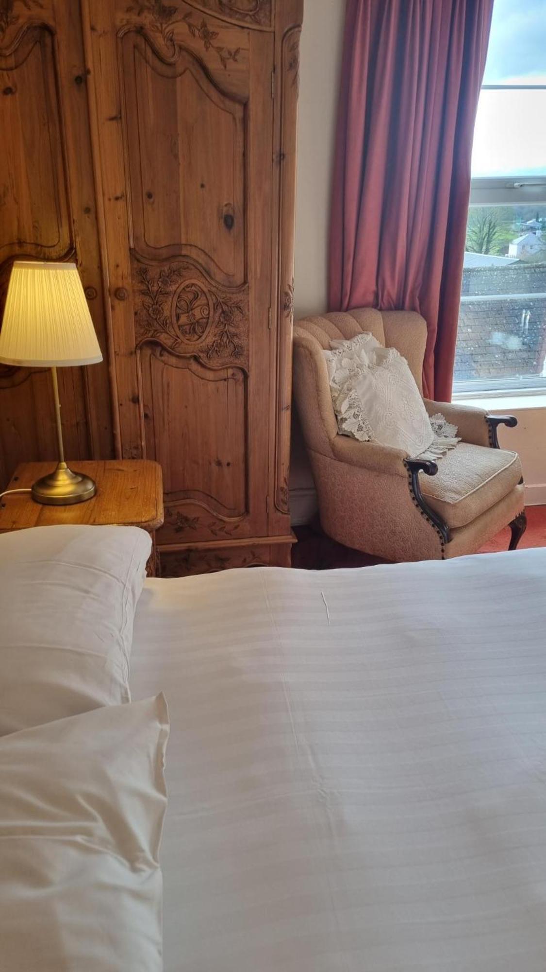 Bed and Breakfast Charlemont House Moy Pokoj fotografie