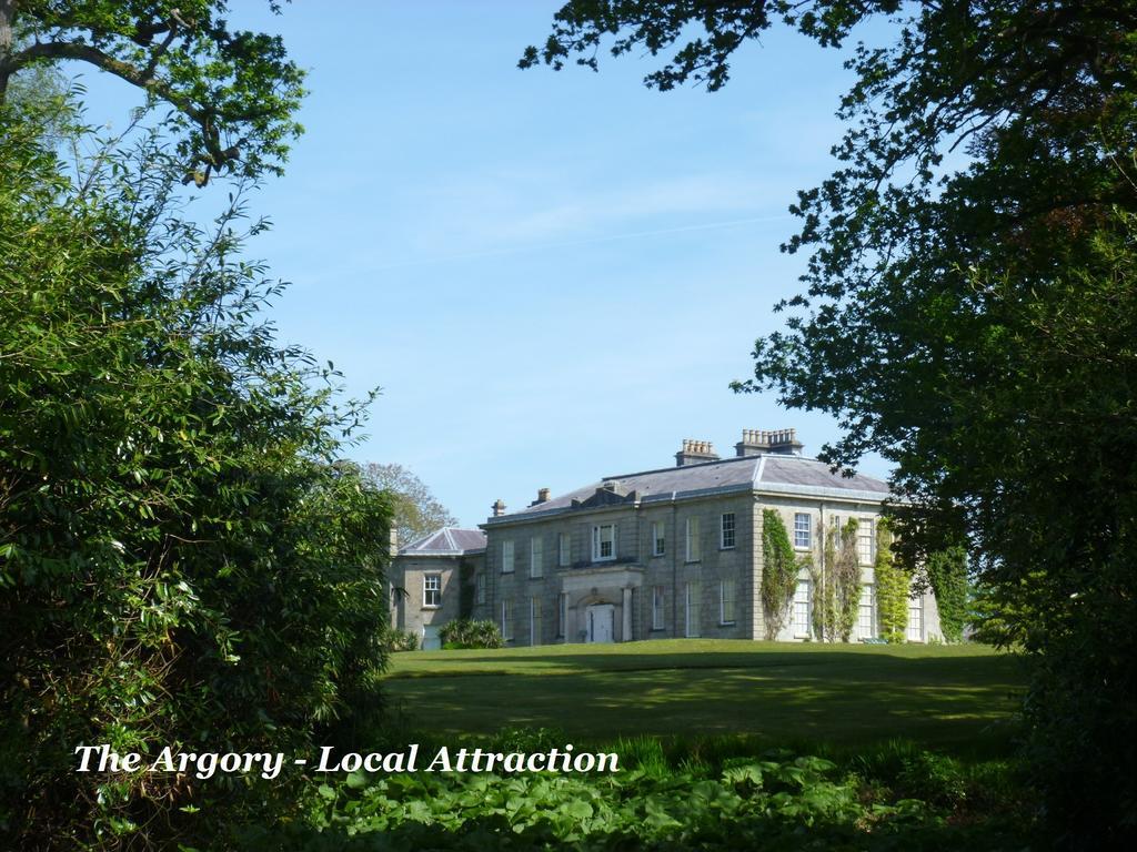 Bed and Breakfast Charlemont House Moy Exteriér fotografie